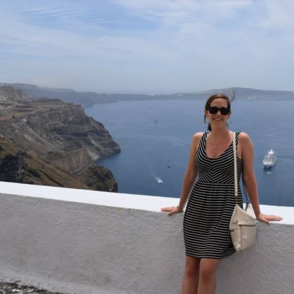 Meet your Posher, Stephanie - Picture 8 of 8